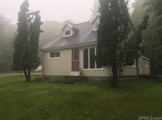 E9280 Lehnen Rd, Munising, MI 49862
