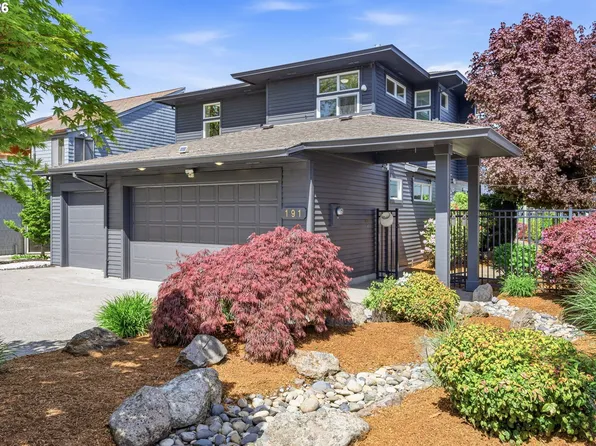191 N Lotus Beach Dr, Portland, OR 97217