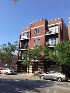 3016 N Harlem Ave APT 4S, Chicago, IL, 60634