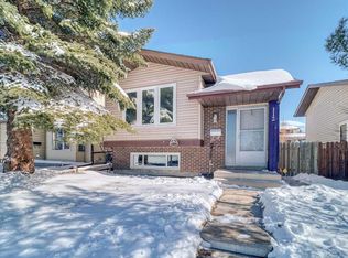 112 Edgedale Way SW, Calgary, AB T3A2P9