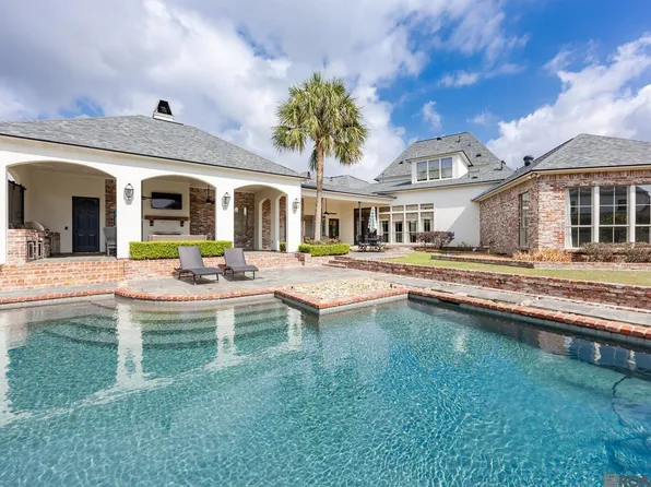 19462 Oak Park Ct, Baton Rouge, LA 70809