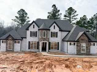 389 Poplar Ln, Holly Springs, MS 38635