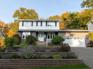 117 Brentwood Dr, Bedford, NS B4A3S3
