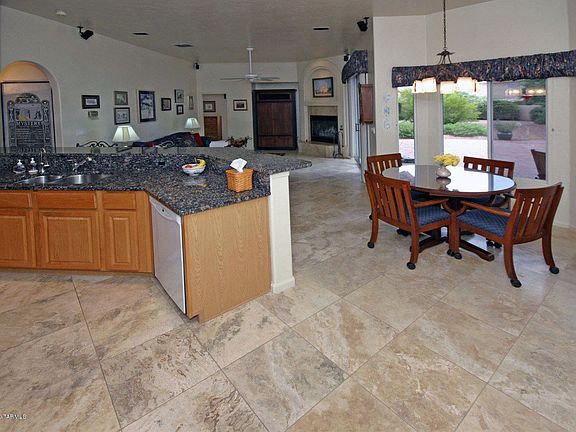 5th image of 10981 N Black Canyon Ct