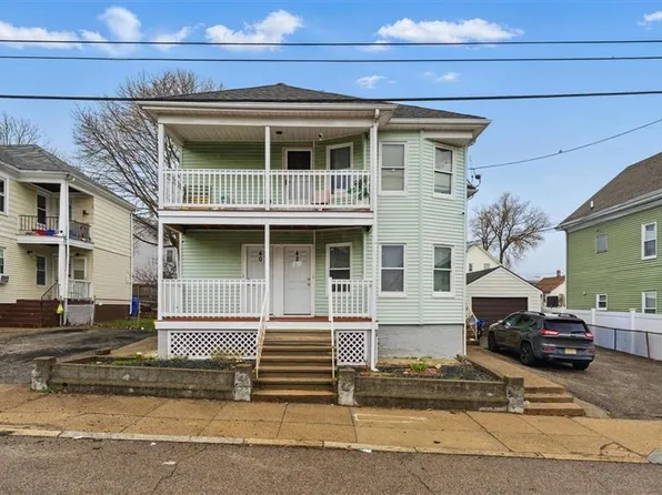 40-42 Primrose St, Pawtucket, RI 02860