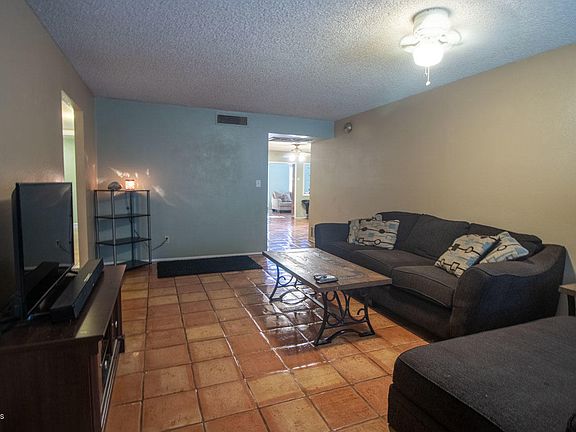 4th image of 3746 W Lupine Ave