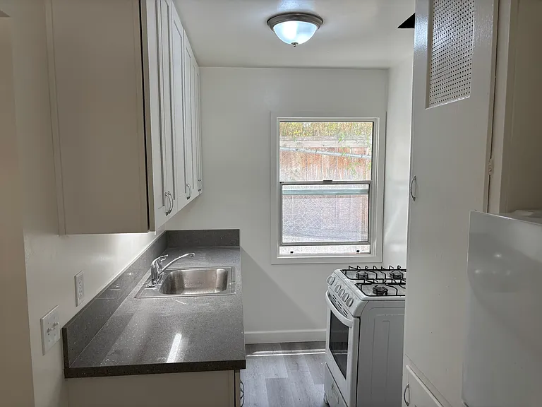 3237 1st Ave #39 — Photo 3
