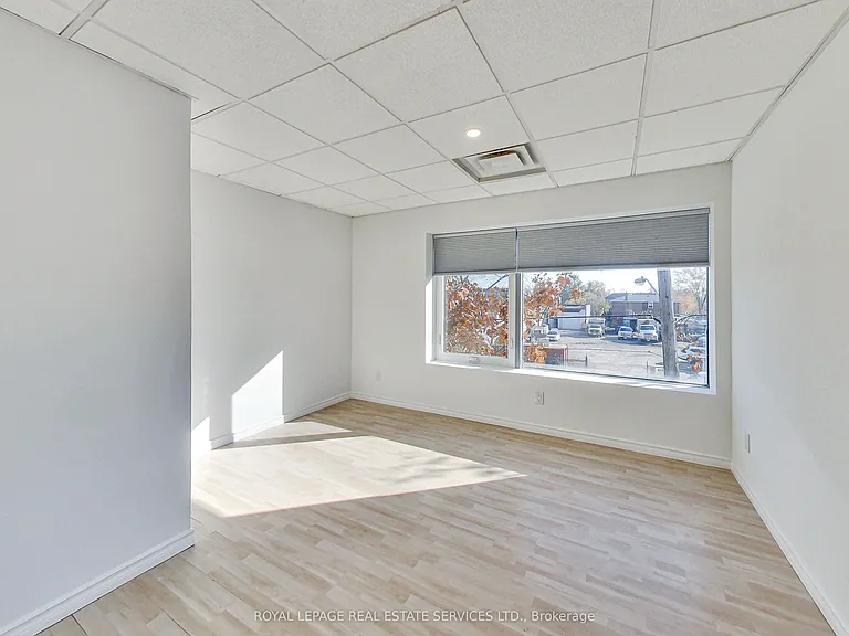 300 New Toronto St #7 — Photo 31