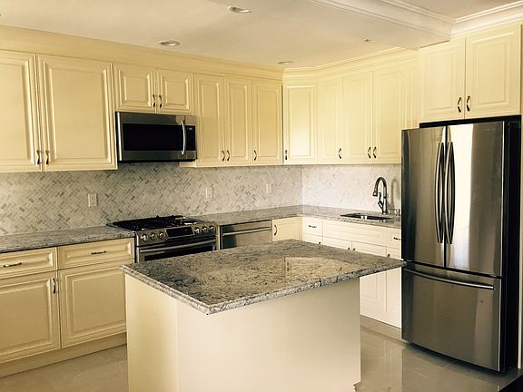 4th image of 30 Stoner Ave APT 1N