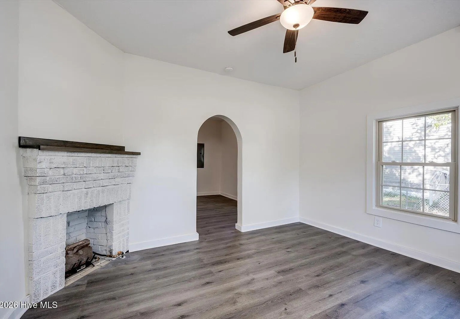 3 bed, 2.0 bath, $1,500 — Photo 3