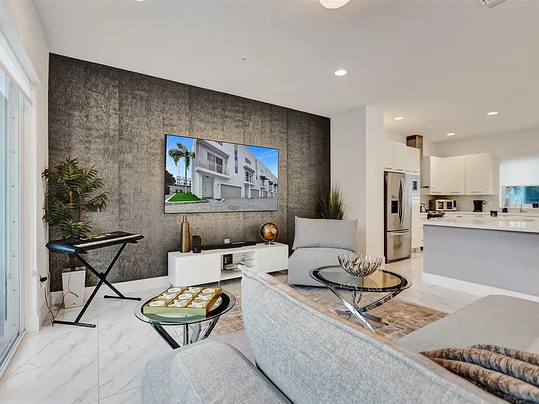 1371 N Ocean Blvd — Photo 25