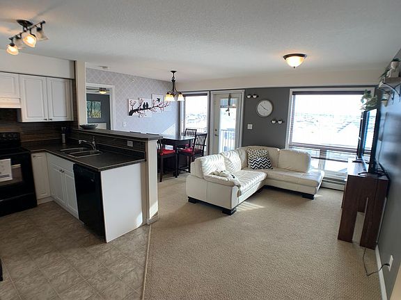 2nd image of 248 Grosbeak Way #406
