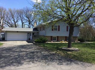 411 Ridge Rd, Albert Lea, MN 56007