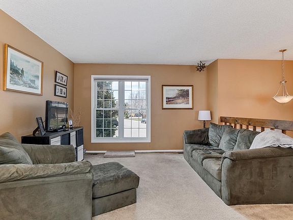 4th image of 3268 S Dudley Ct