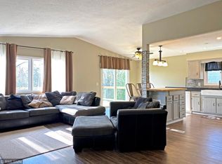 7825 82nd Ave N, Brooklyn Park, MN 55445