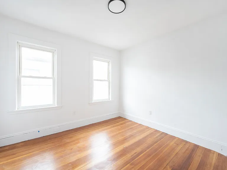 37 Saint Margaret St #2 — Photo 11