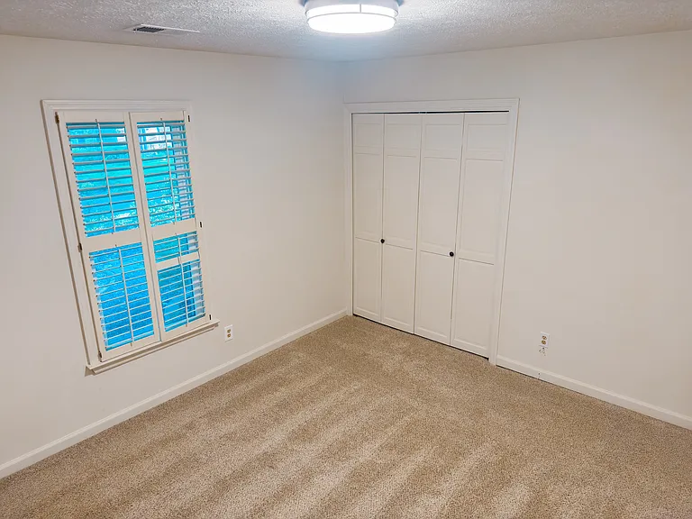 1190 Meadow Oaks Dr NW — Photo 8