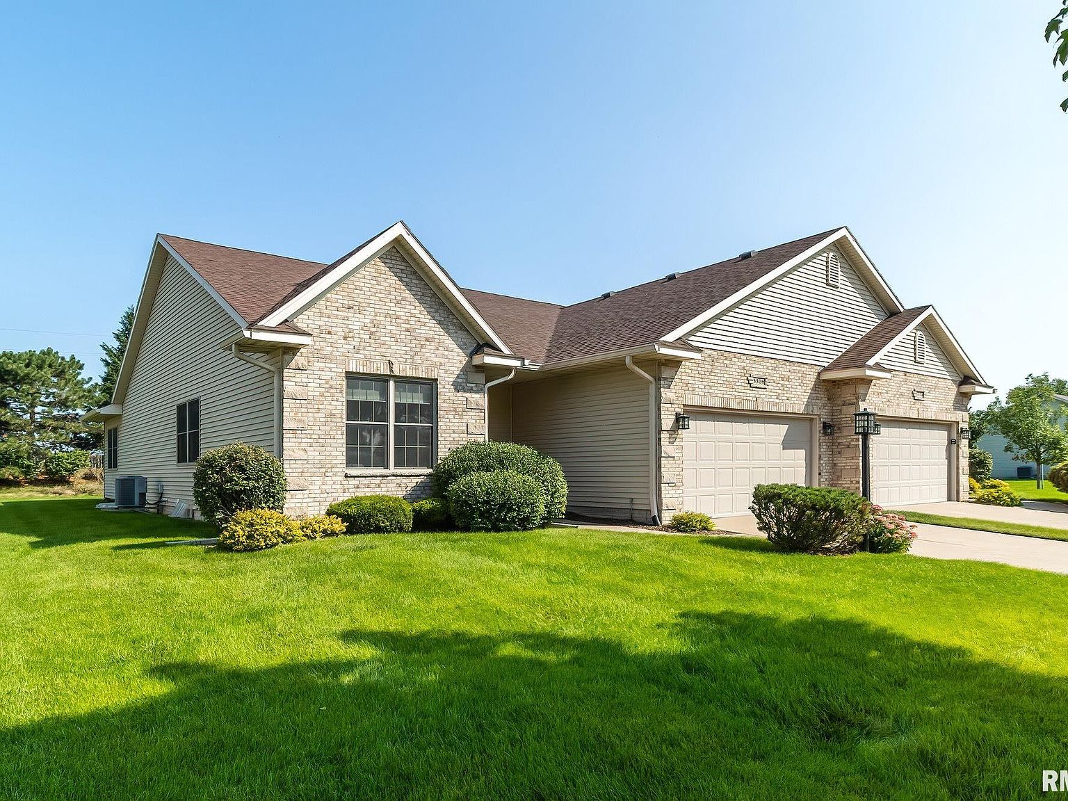 5506 Baraboo Ct, Davenport, IA 52804 Zillow