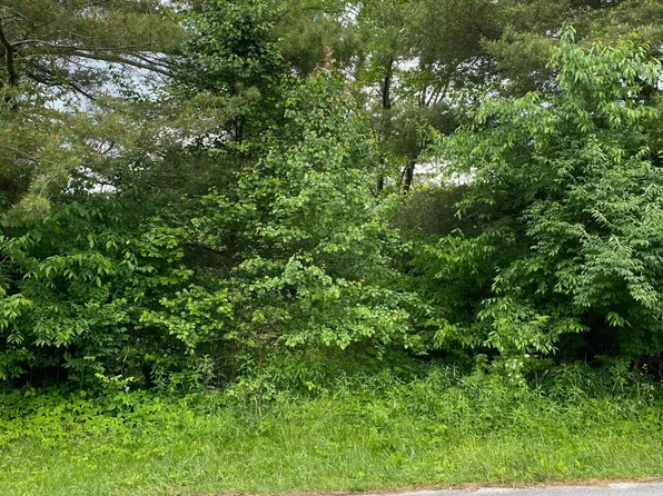 Sportsman Club Rd, Crossville, TN 38555