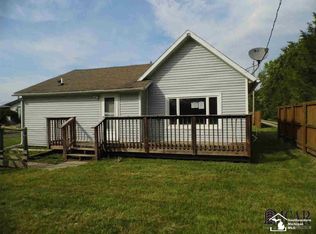 8522 Railroad Rd, Ottawa Lake, MI 49267