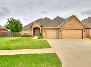 11808 Sawgrass Rd, Oklahoma City, OK 73162