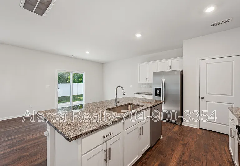14220 Wilson Mac Ln — Photo 3