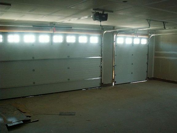 4th image of 1165 W Caswell Avenue Cyn