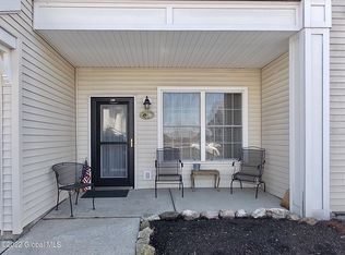 105 N Ridge Est, Troy, NY 12182