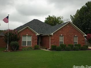 22 Bowling Ln, Conway, AR 72032