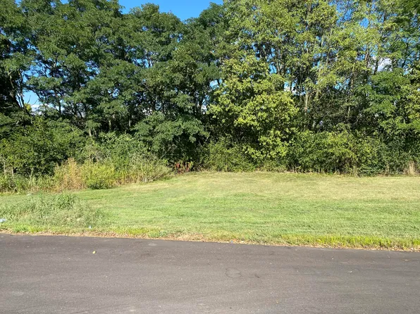 66 Warsaw Ave, Dry Ridge, KY 41035