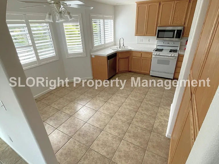 515 Misty View Way — Photo 4