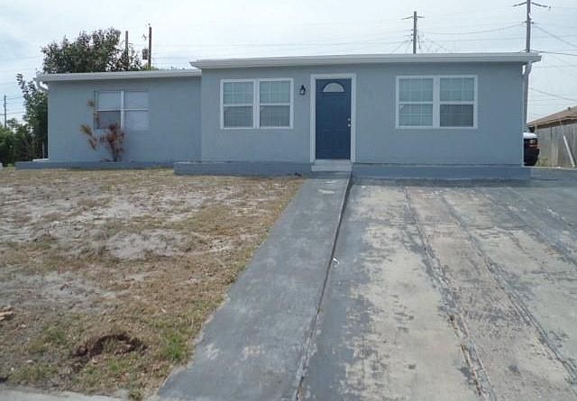 1st image of 3275 Orange St