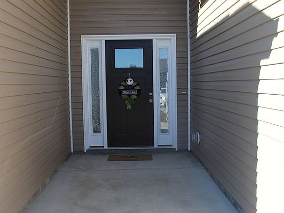 2nd image of 301 Joyland Dr
