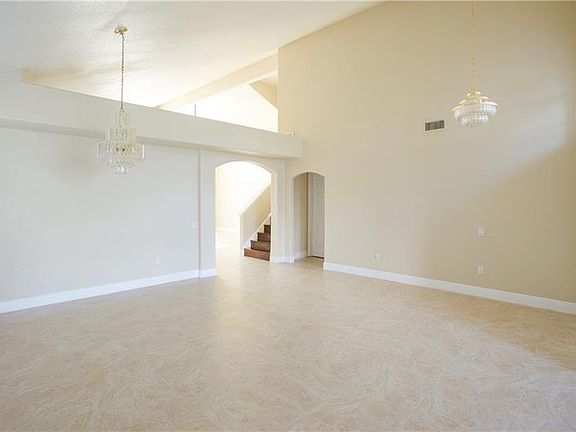 4th image of 13494 Falcon Pointe Dr