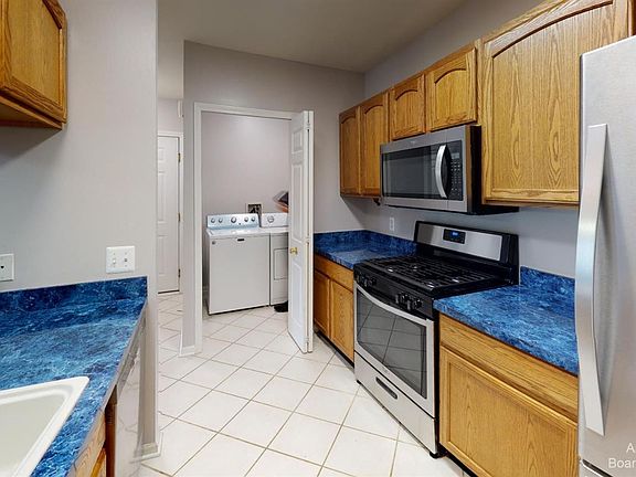 3rd image of 2666 S Knightsbridge Cir