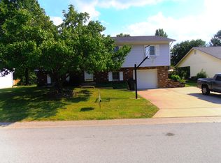 506 Paul Dr, Waterloo, IL 62298