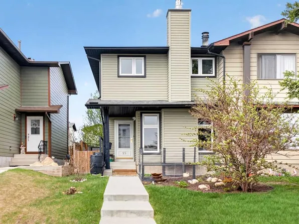 23 E Bermuda Pl NW, Calgary, AB T3K 1H4