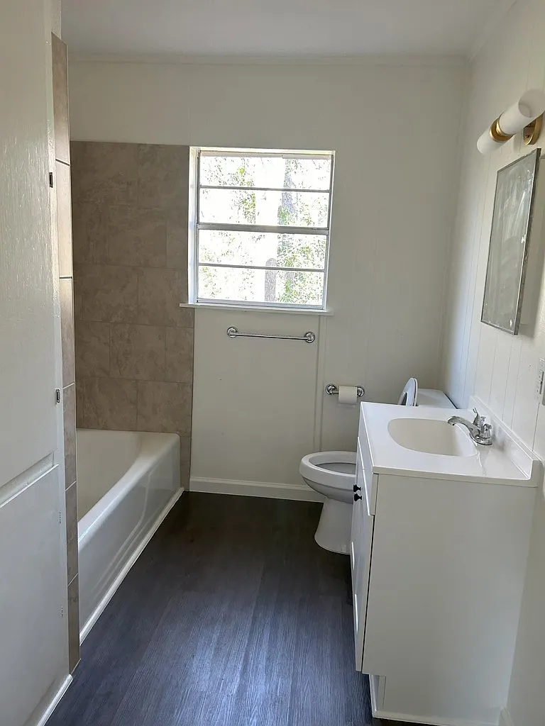 Single Family — Photo 3