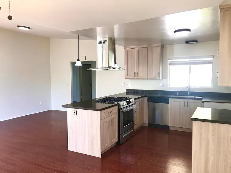 22819 Gershwin Dr — Photo 3
