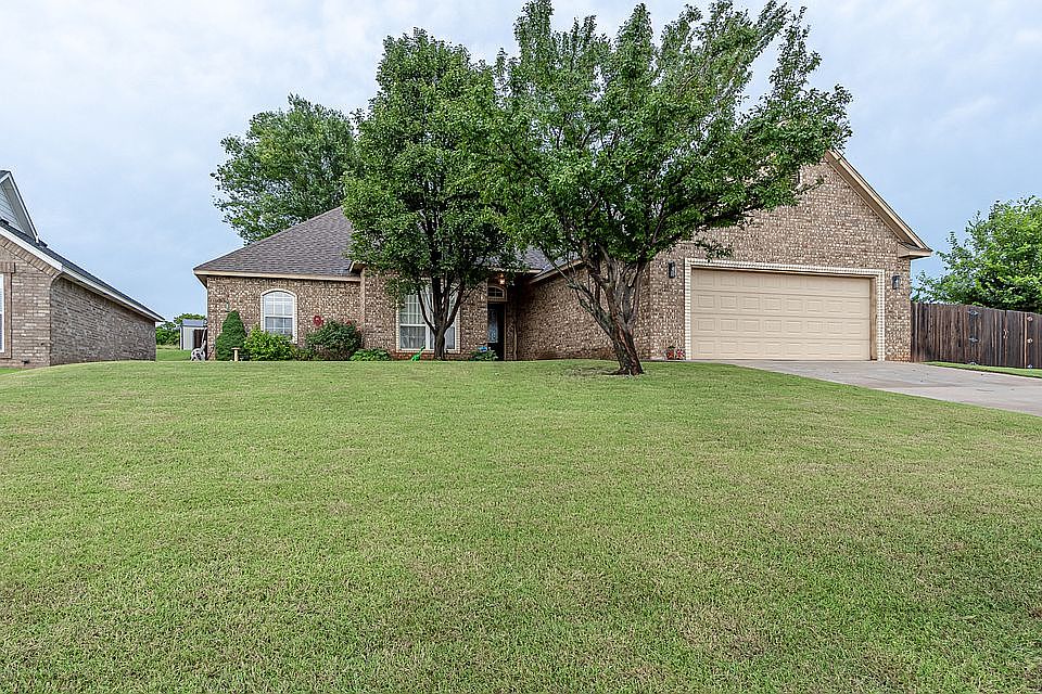 1st image of 2318 Tailwind Dr