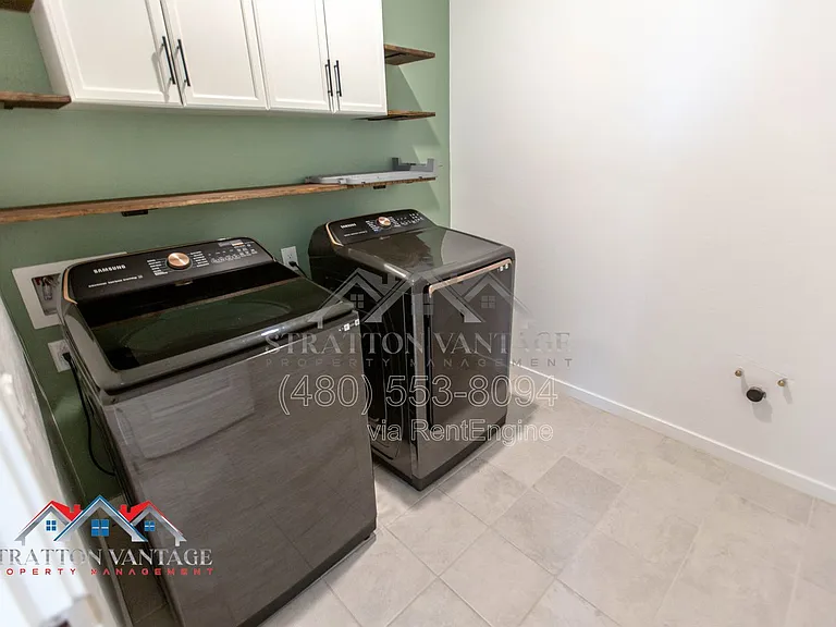 2898 E Kim Dr — Photo 24
