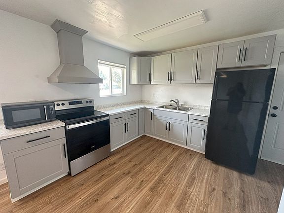 5th image of 710 Willow St #85