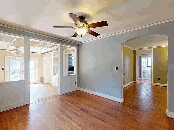 5th image of 1716 Kissingbower Rd