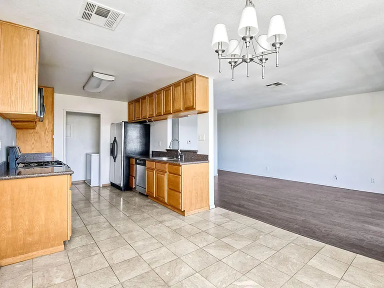 4218 Fiesta Way #3 — Photo 7