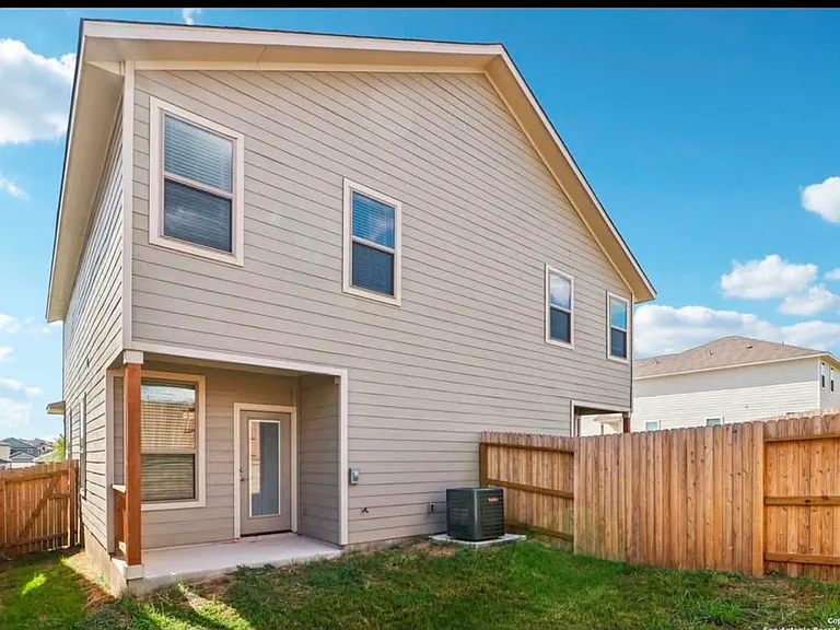 7504 Briarwood Pass #102 — Photo 10