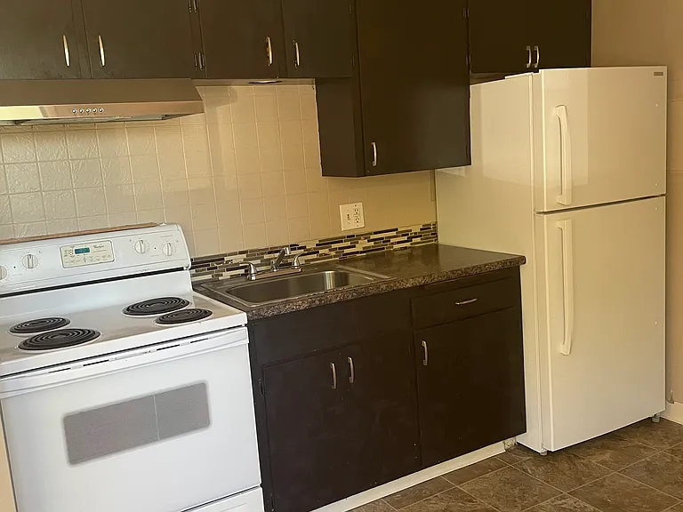 6007 N Mayfair St — Photo 3