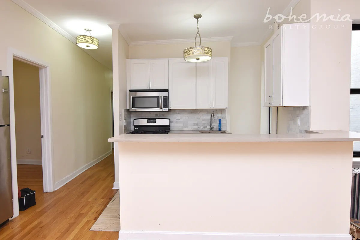 Building Photo - 382 Wadsworth Ave #4B