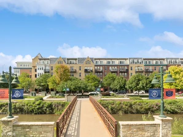 354 River St Unit 3306, Lemont, IL 60439