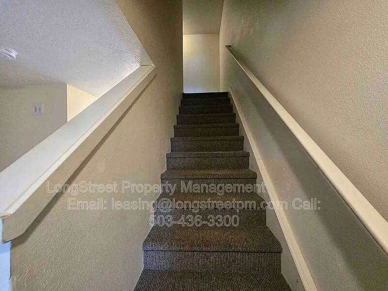 1806 College St — Photo 17