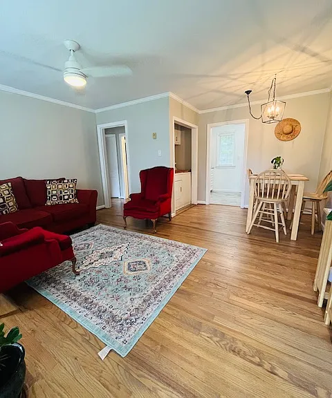 1400 Roslyn Dr #17B — Photo 1